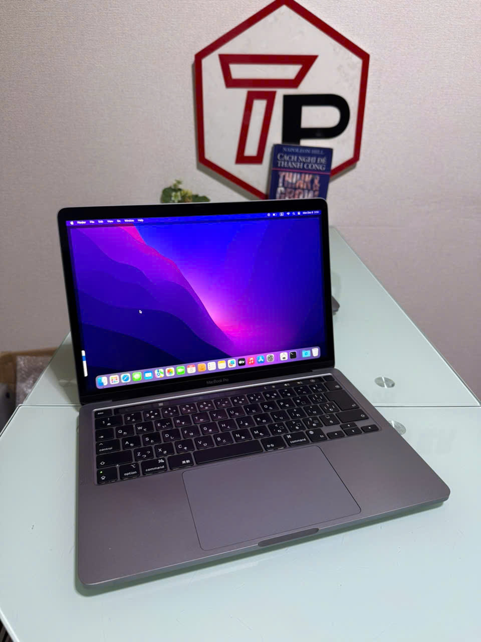 Macbook Pro 2020 Grey / Apple M1 / RAM 16GB / SSD 512GB / 13.3